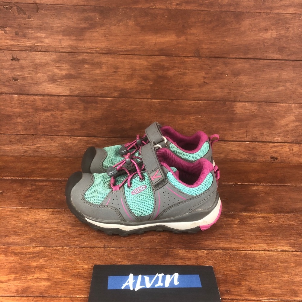 Keen kids hiking shoe sz 12C